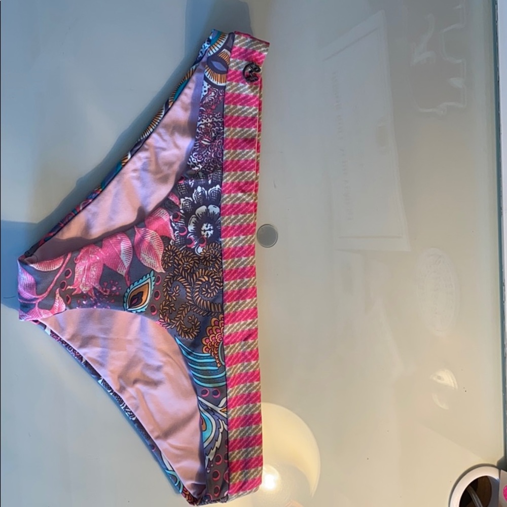 Bikini bottoms